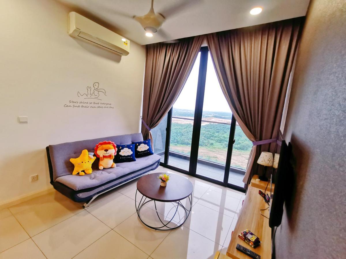 Legoland -Happy Starlight Suite-2B2R, 8Pax -Lakeview 누사자야 외부 사진
